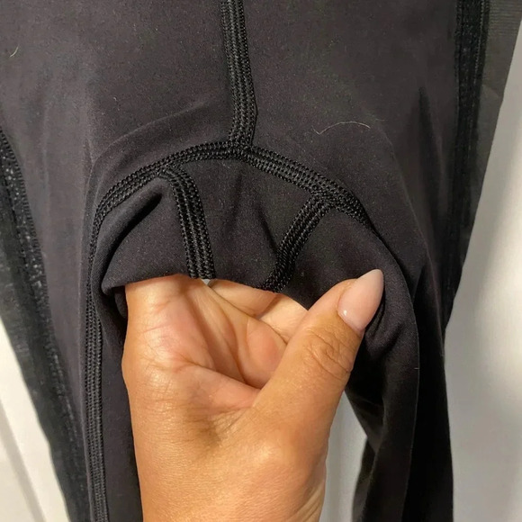 Lululemon Athletica - Powerlines leggings - Size 6 - Picture 7 of 8